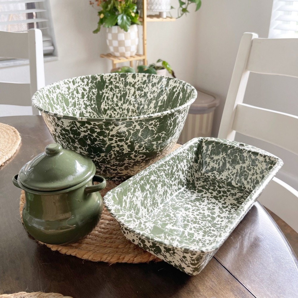 CGS International Green Splatter Enamelware Mixing Bowl Loaf Pan Lidded Pot Set